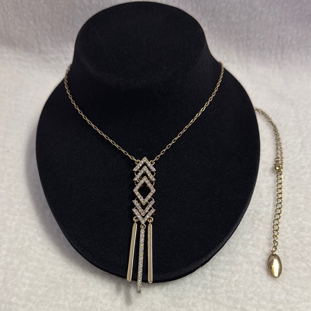 Stunning Nicole Miller 17” Gold-Tone Necklace with Rhinestone Pendant